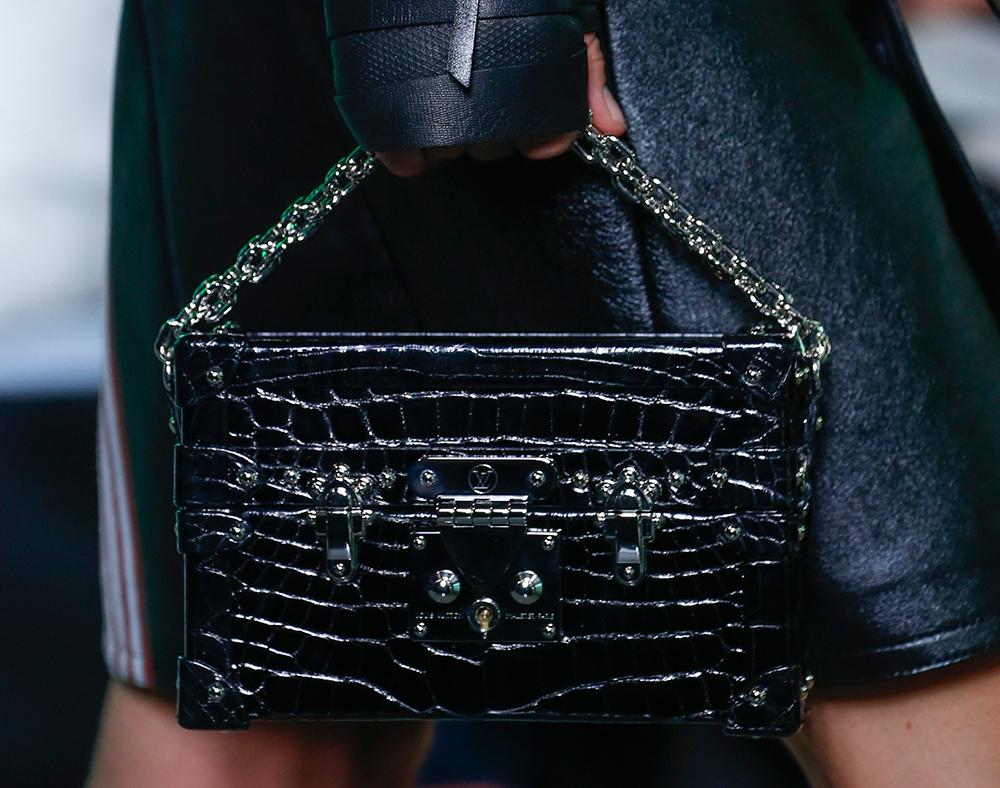 Louis-Vuitton-Spring-2016-Bags-28