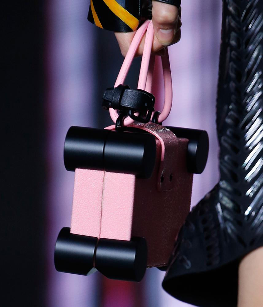 Louis-Vuitton-Spring-2016-Bags-8