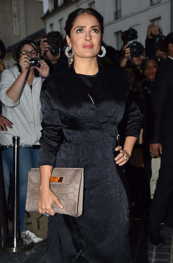 Salma-Hayek-Balenciaga-Cable-Flap-Clutch