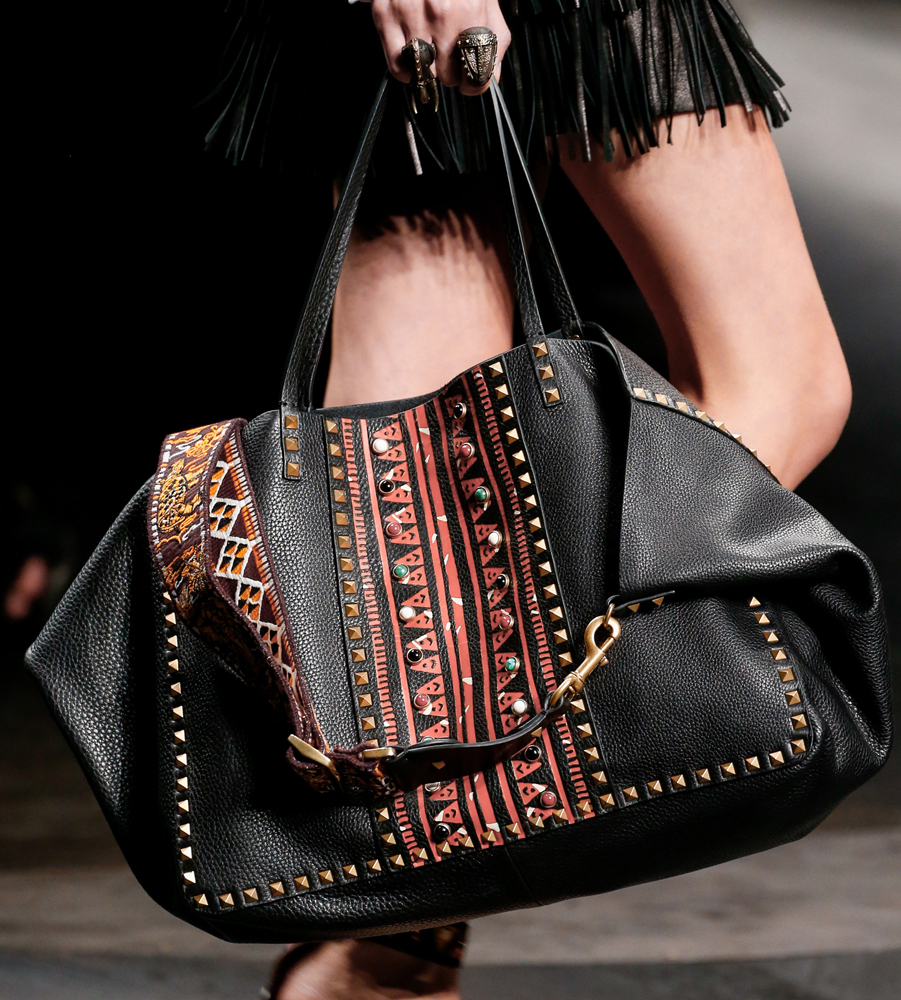 Valentino-Spring-2016-Bag-2