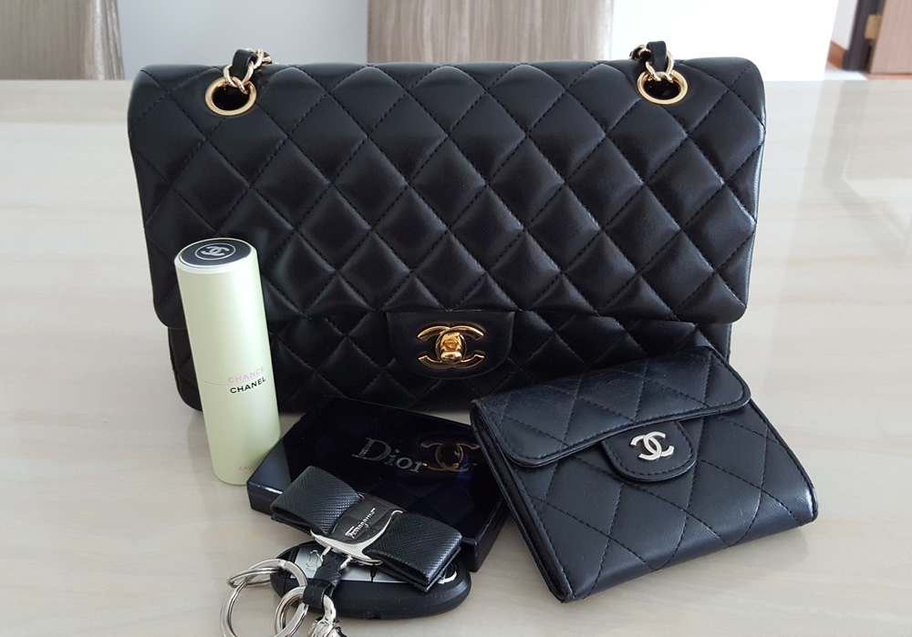 Whats in your CHANEL bag today