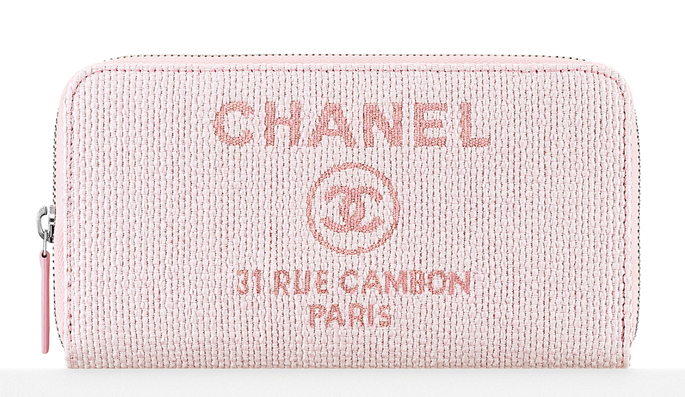 Chanel-Fabric-Zipped-Wallet-750