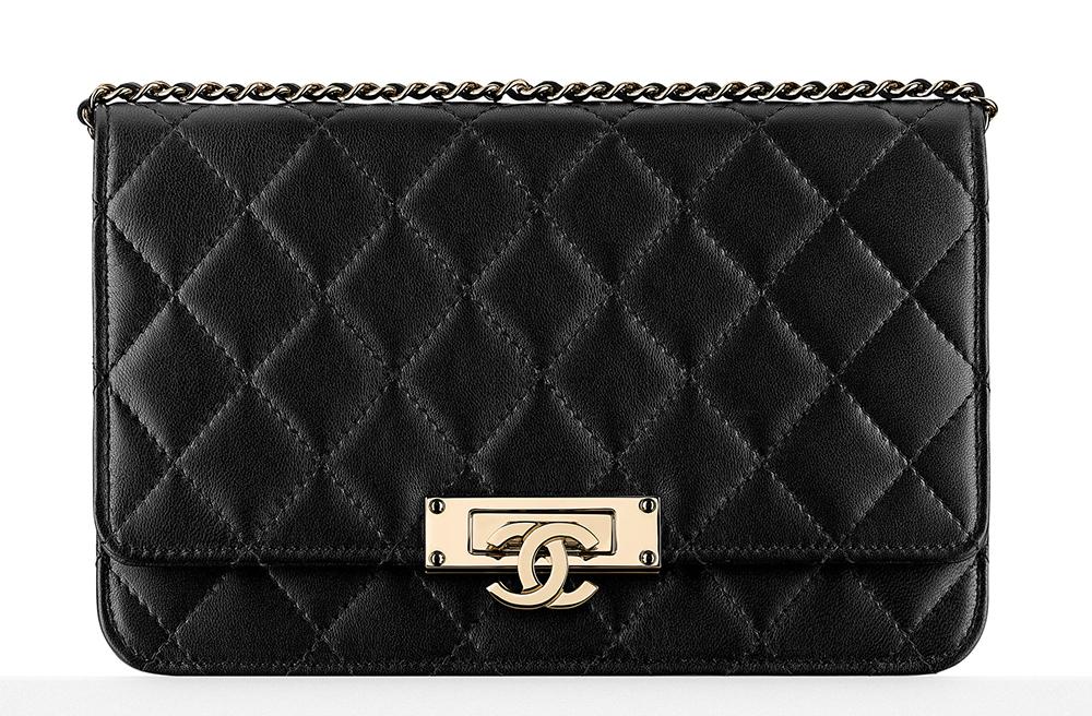 Chanel-Wallet-on-Chain-Bag-Black-2500