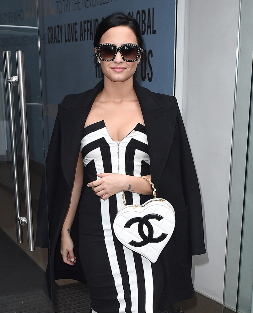 Demi-Lovato-Chanel-Heart-Top-Handle-Bag