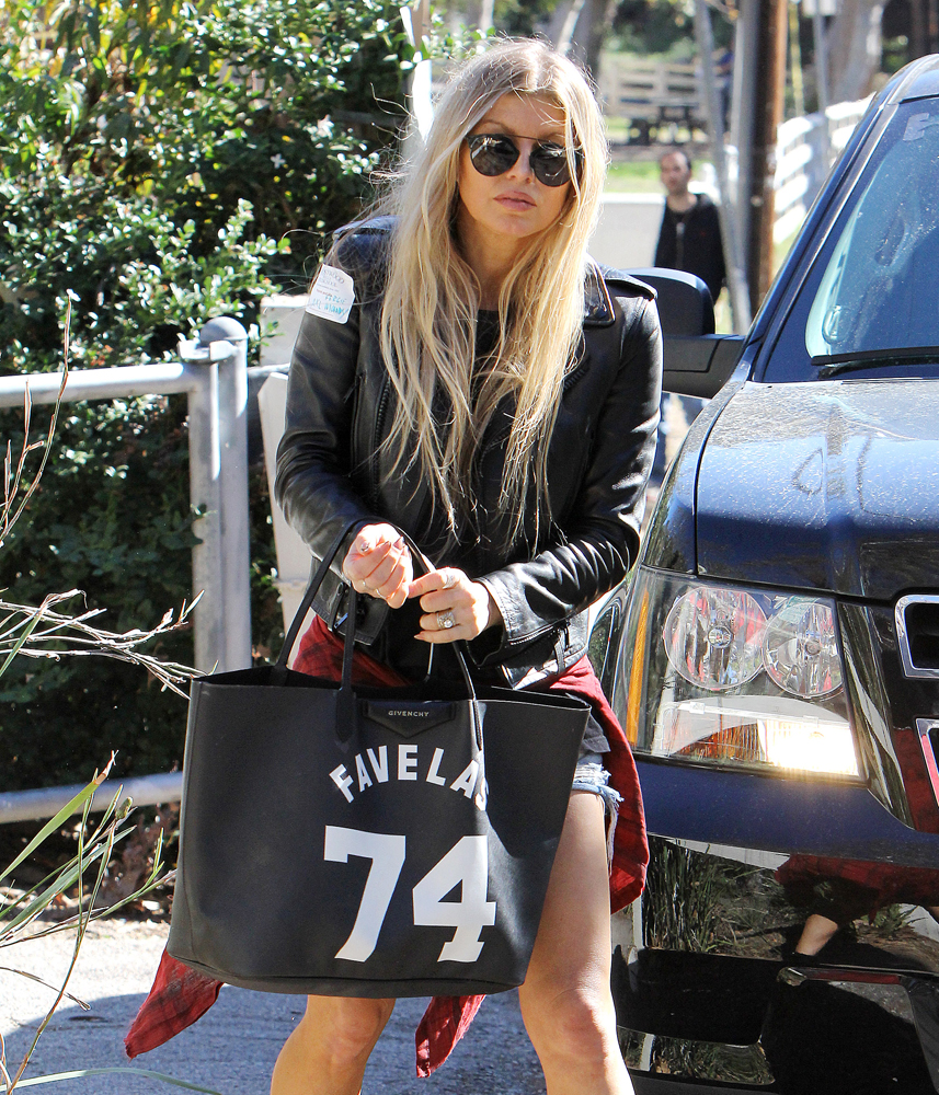 Fergie-Givenchy-Antigona-Shopping-Tote