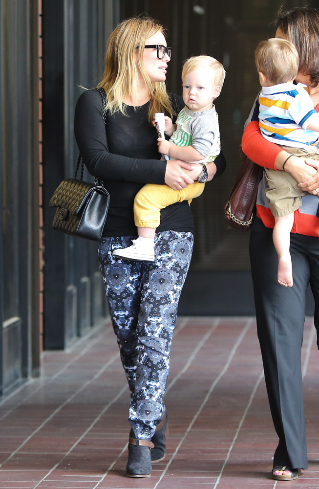 Hilary-Duff-Chanel-Flap-Bags-33