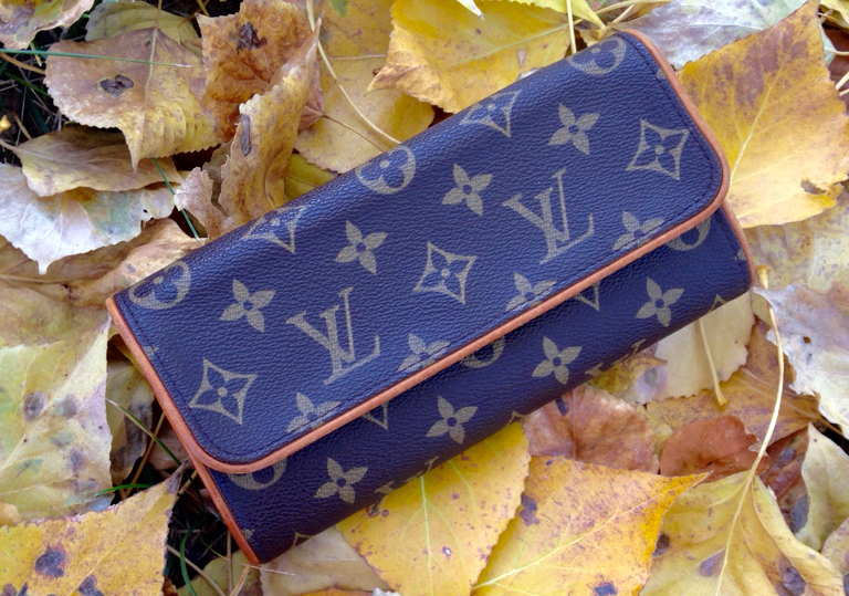 Louis-Vuitton-Monogram-Wallet