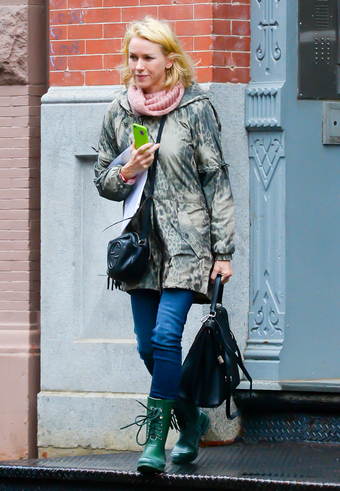 Naomi-Watts-Gucci-Soho-Disco-Bag-4