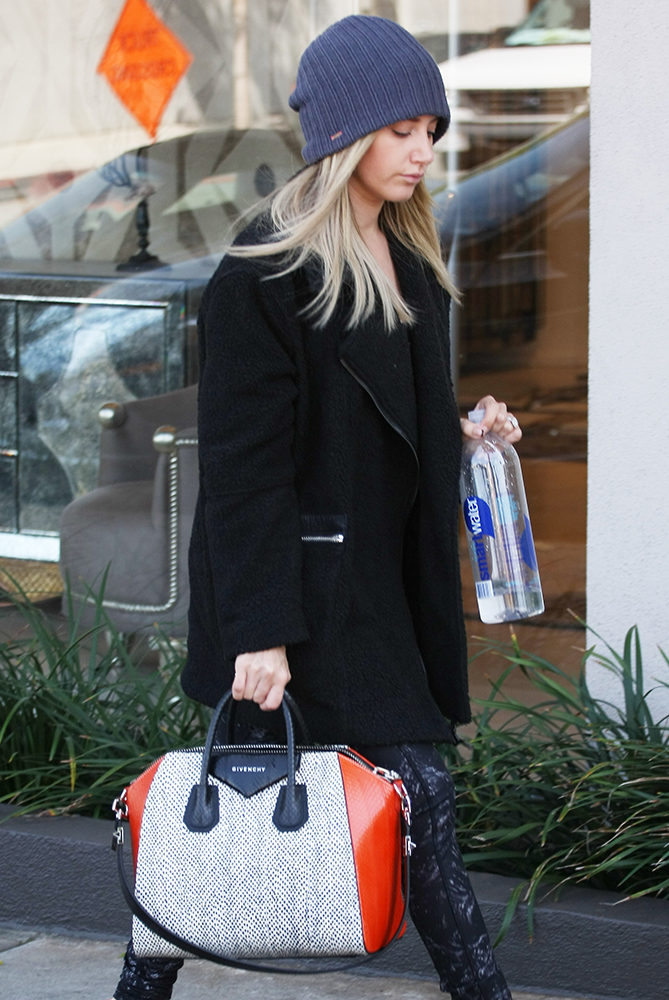 Ashley-Tisdale-Givenchy-Antigona-Bag