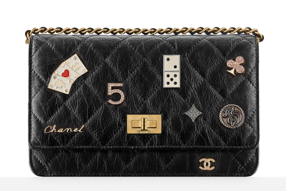 Chanel-Charm-Wallet-on-Chain
