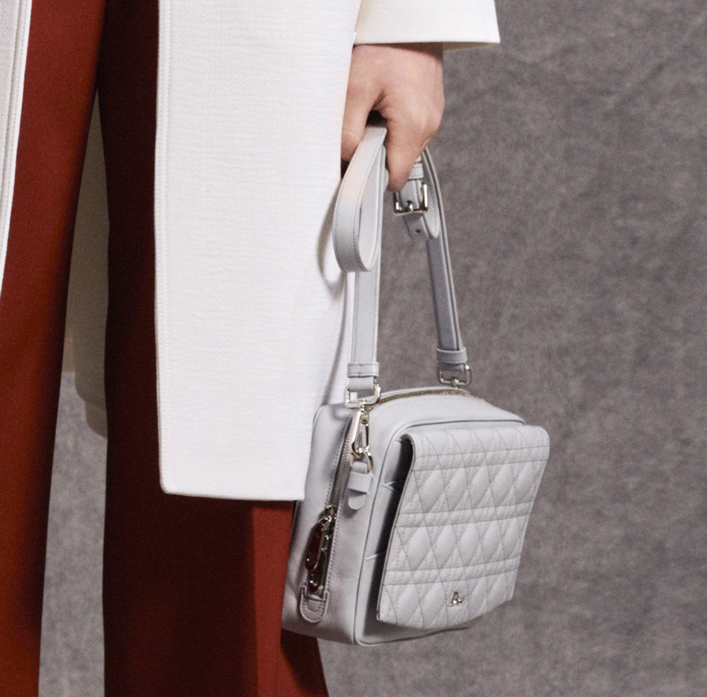 Christian-Dior-Pre-Fall-2016-Bags-11