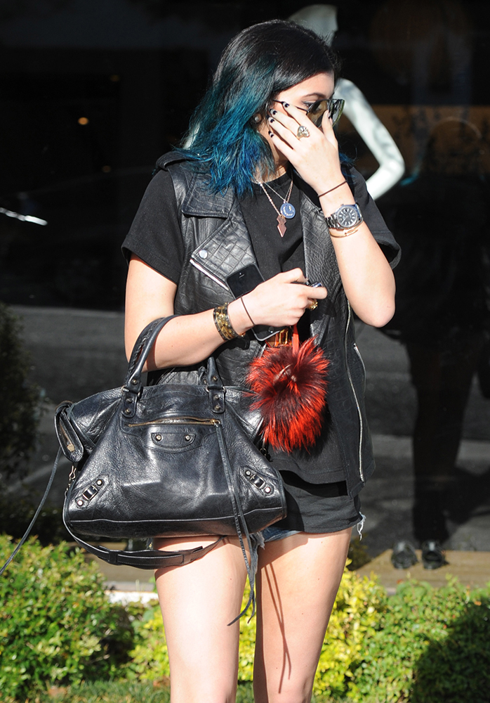 Kylie-Jenner-Balenciaga-City-Bag