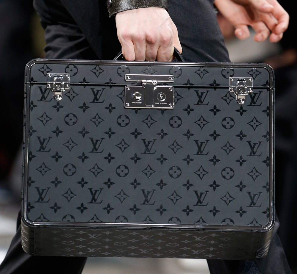 Louis Vuitton Debuts New Monogram Eclipse Print at Men&#39;s Fall 2016 Show - PurseBlog