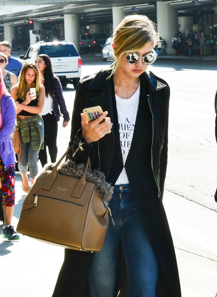 Gigi-Hadid-Marc-Jacobs-Incognito-Bag