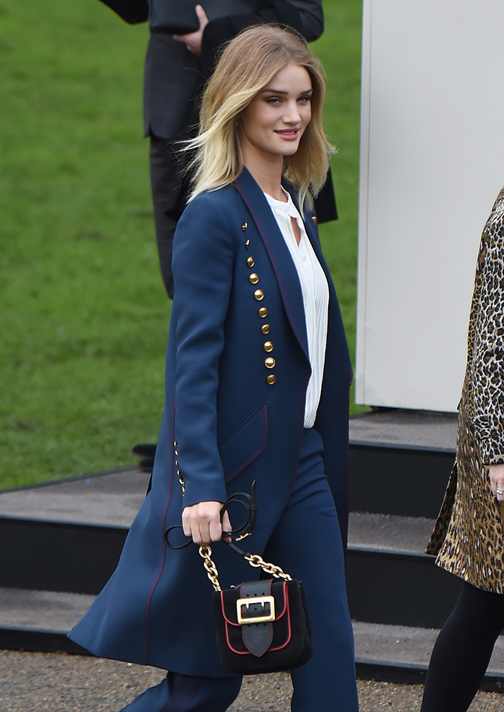 Rosie-Huntington-Whiteley-Burberry-Mini-Buckle-Bag