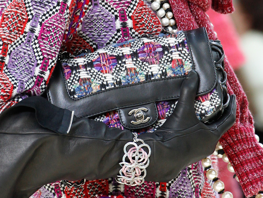 Chanel-Fall-2016-Bags-31