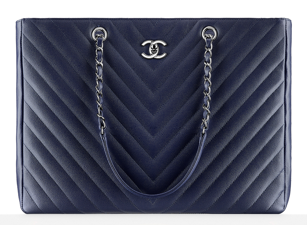 Chanel-Large-Chevron-Shopping-Bag-4600