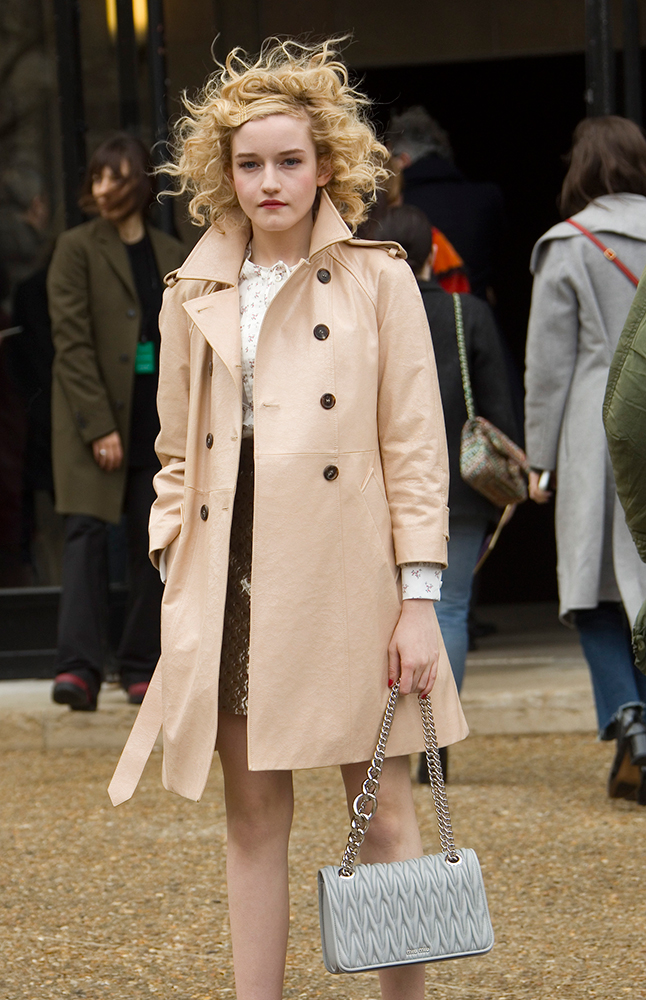 Julia-Garner-Miu-Miu-Matelasse-Flap-Bag