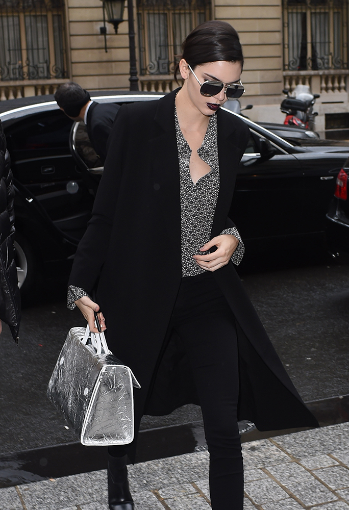 Kendall-Jenner-Dior-Diorever-Bag