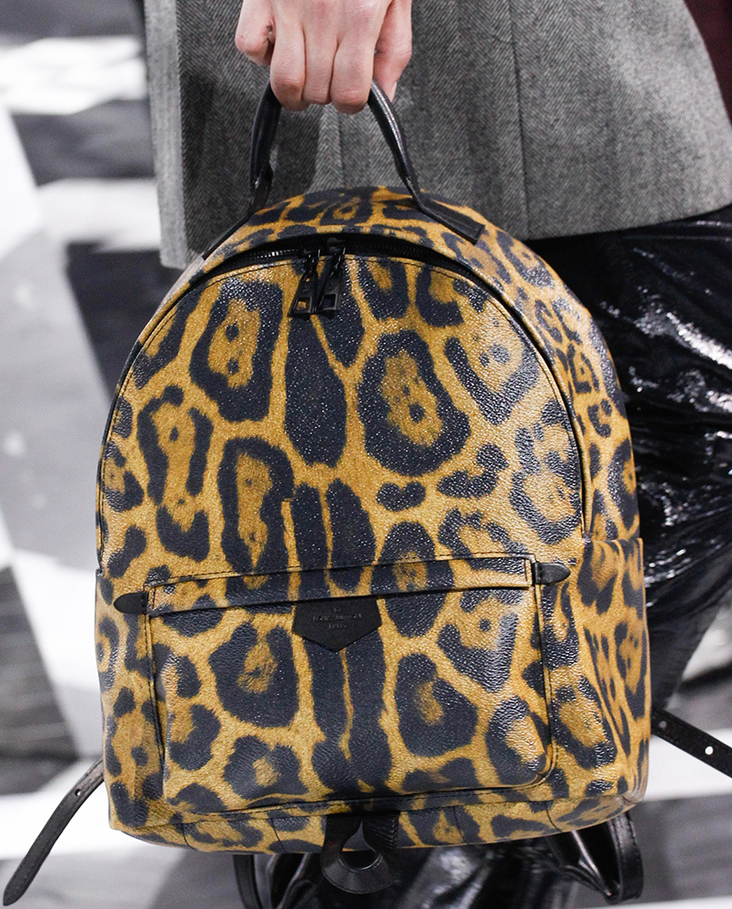 Louis Vuitton&#39;s Fall 2016 Bags Introduced New Shapes and Prints - PurseBlog