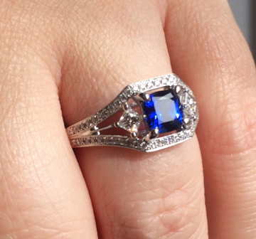 Sapphire-Ring