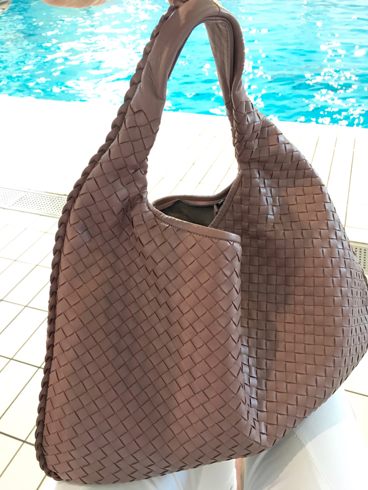 Bottega-Veneta-Maxi-Veneta-Bag