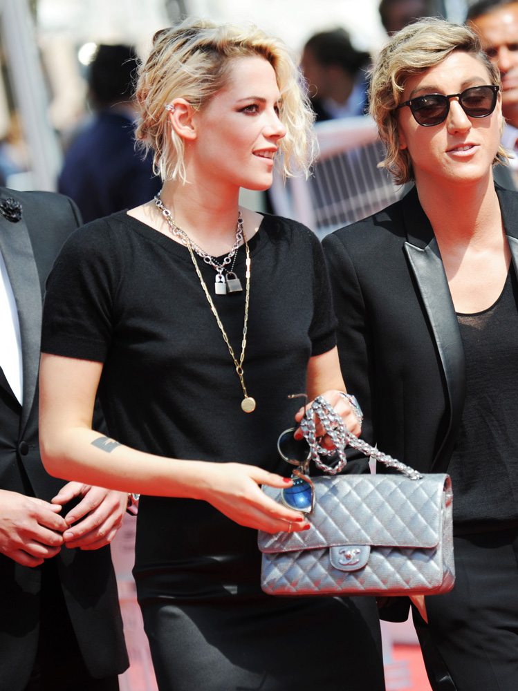 Kristen-Stewart-Chanel-Classic-Flap-Bag