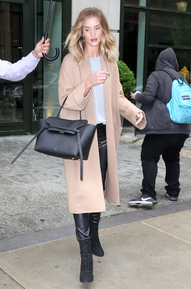 Rosie-Huntington-Whiteley-Celine-Belt-Bag-3