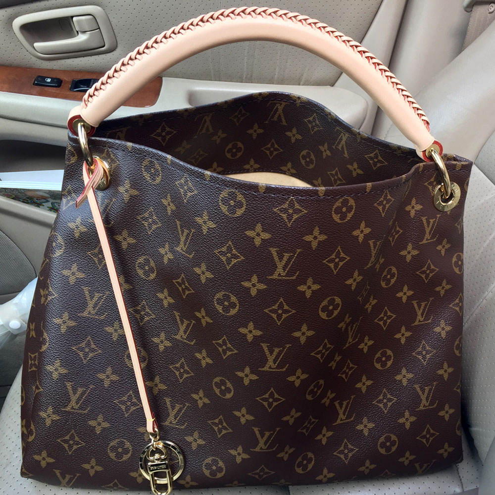 tPF Member: Forever.Elsie, Bag: Louis Vuitton Delightful MM, Shop: $1,390 via Louis Vuitton 