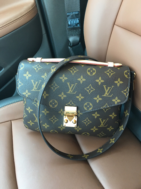 tPF Member: Tlo, Bag: Louis Vuitton Pochette Metis Bag, Shop: $1,700 via Louis Vuitton 