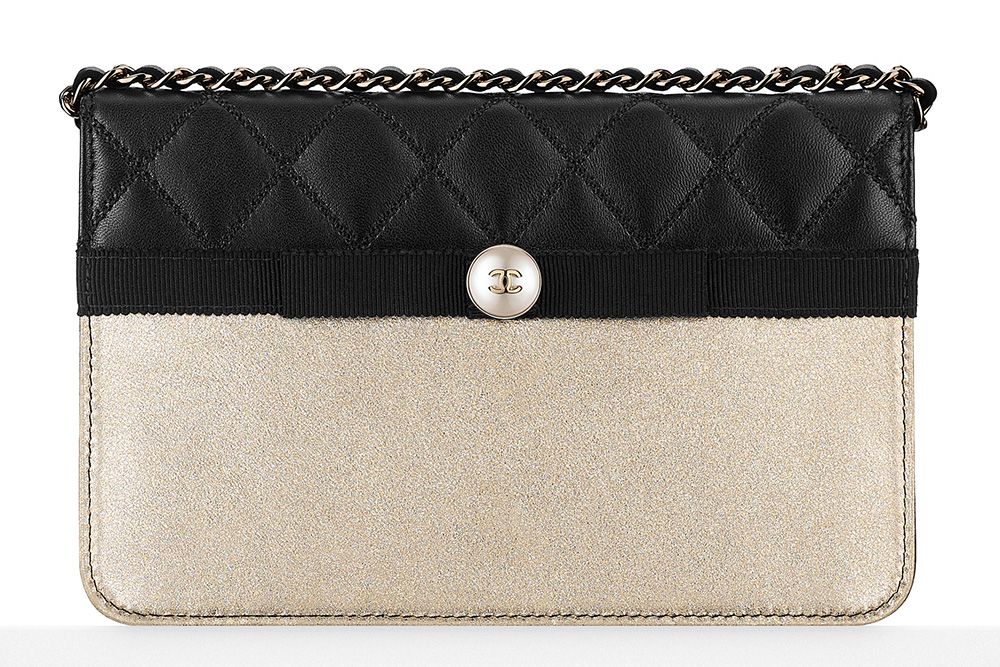 Chanel-Wallet-on-Chain-Bag-1900