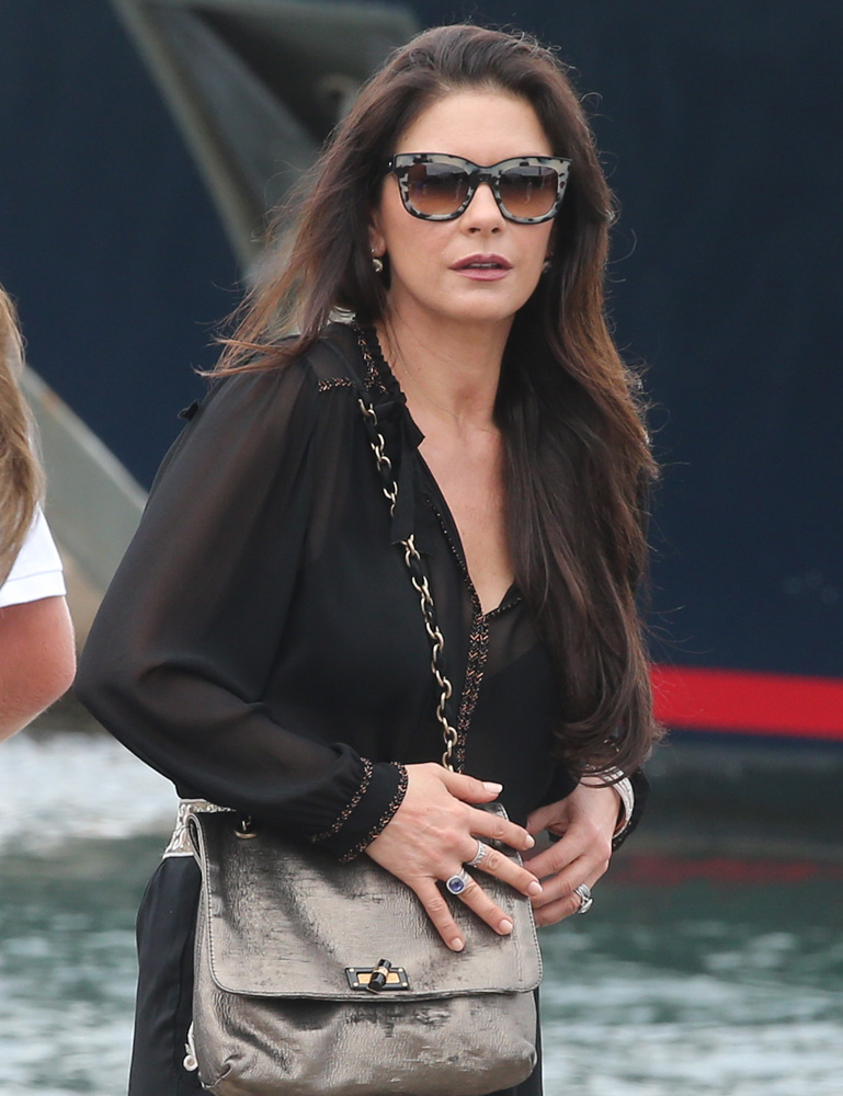 Catherine-Zeta-Jones-Lanvin-Happy-Bag