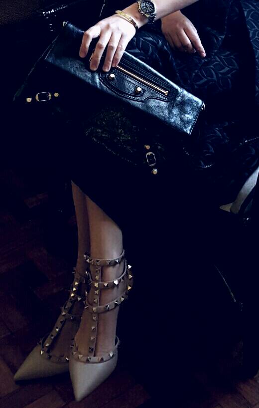 tPF Member: rxdsoul Bag: Balenciaga Giant 12 Envelope Clutch Shop: $1,185 via MATCHESFASHION.COM
