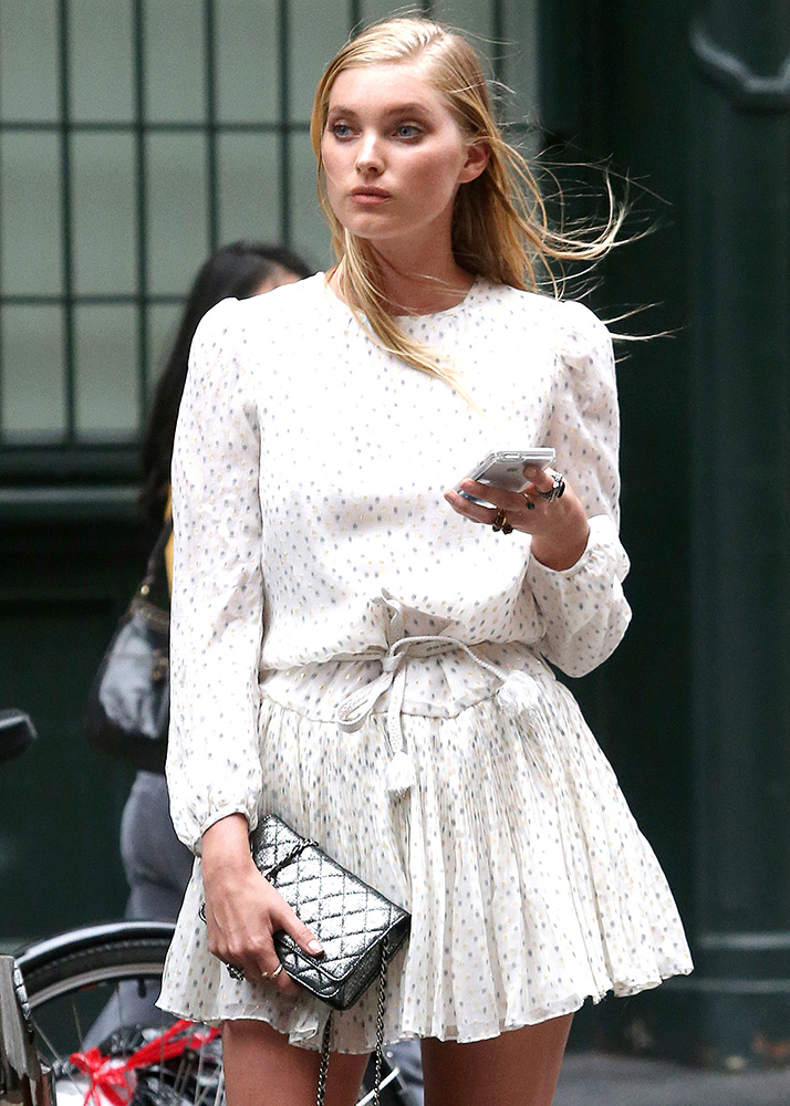 Elsa-Hosk-Chanel-Wallet-on-Chain-Bag