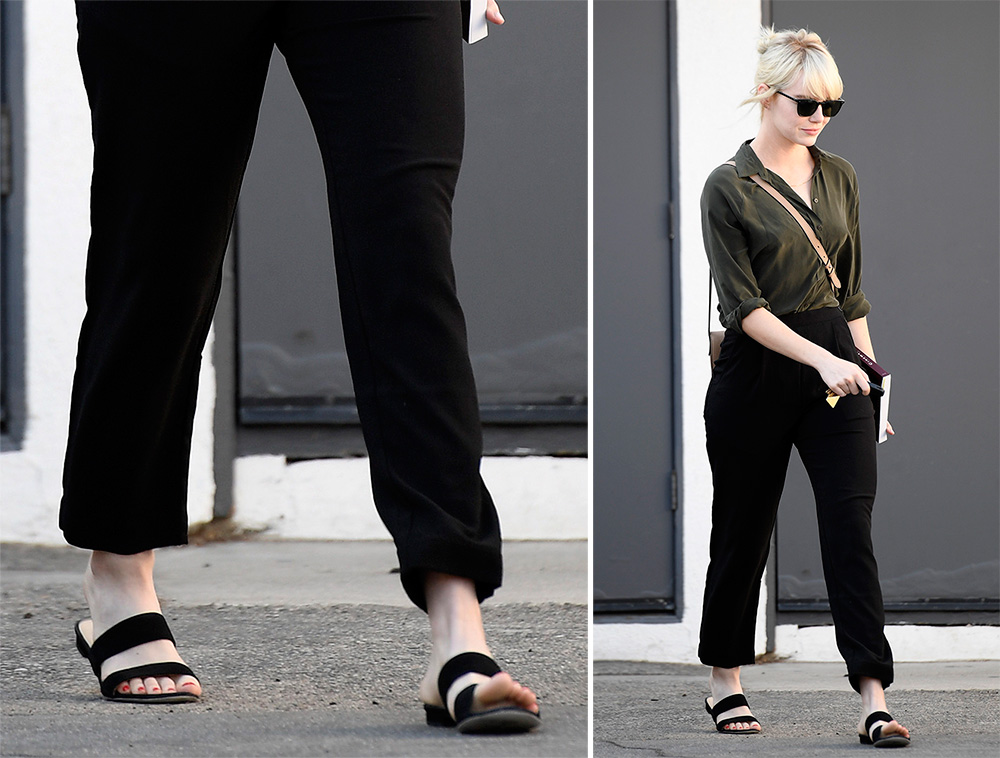 Emma-Stone-Mansur-Gavriel-Two-Strap-Sandals-Black-Suede