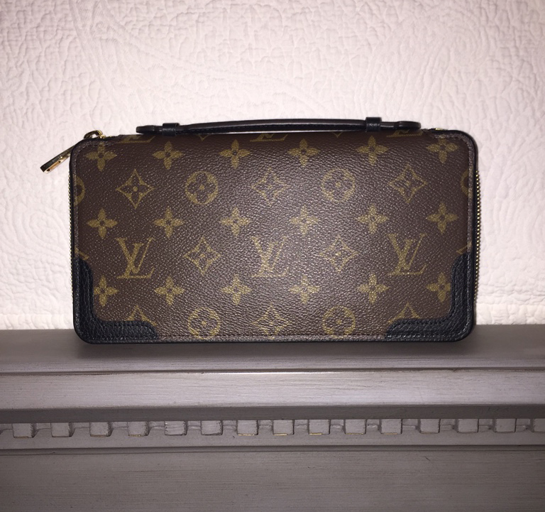tPF Member: 4Nichs Bag: Louis Vuitton Daily Organiser  Shop: $1,180 via Louis Vuitton 