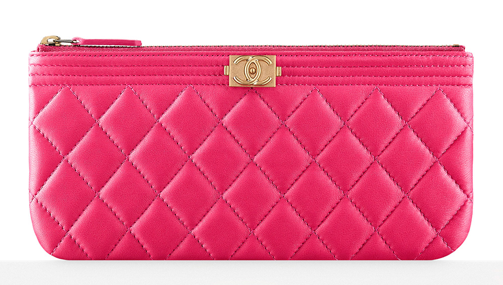 chanel-boy-large-pouch-pink-800