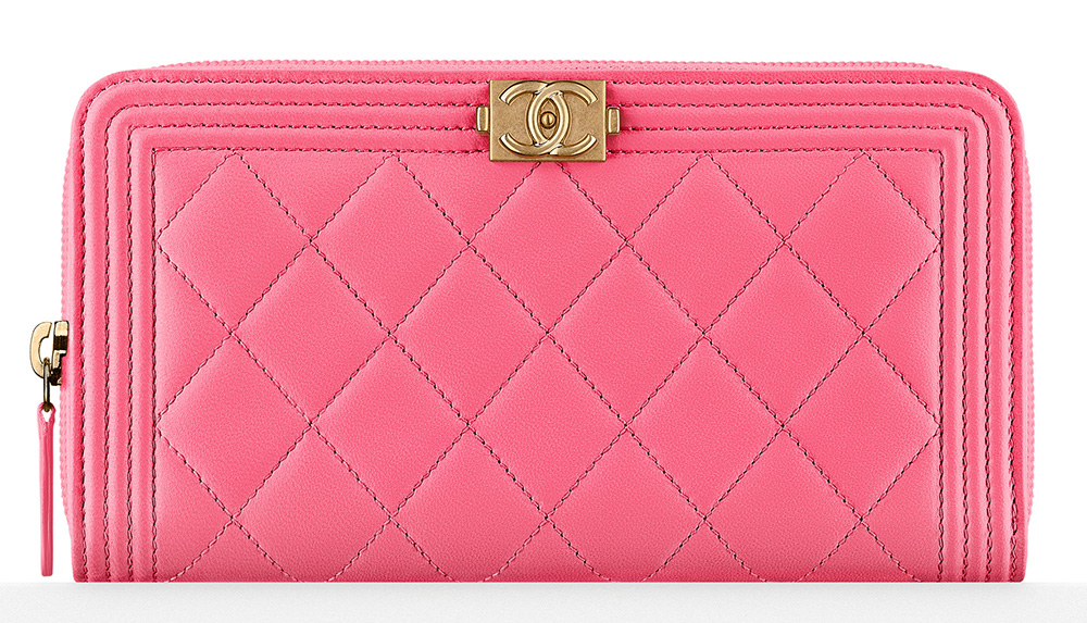 chanel-boy-zip-wallet-pink-1125