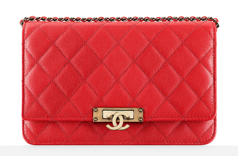 chanel-wallet-on-chain-red-2500