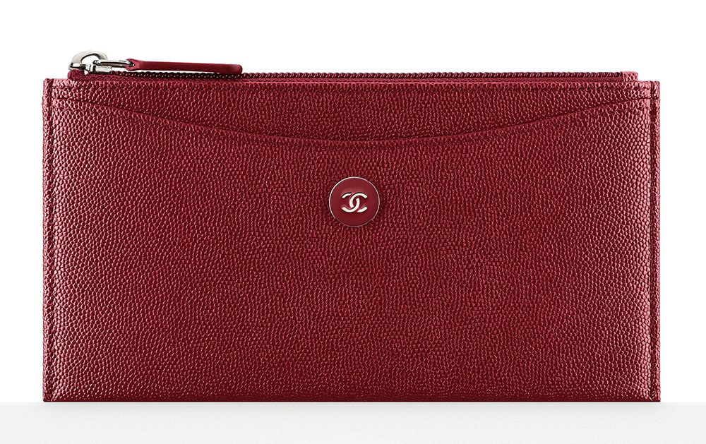 chanel-zipped-pouch-burgundy-475