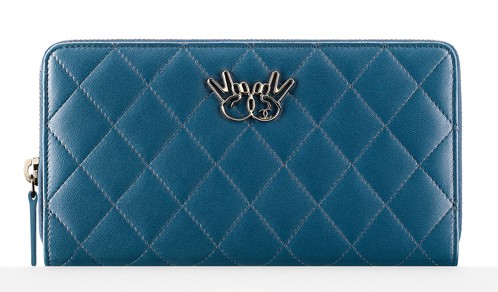 chanel-zipped-wallet-blue-950