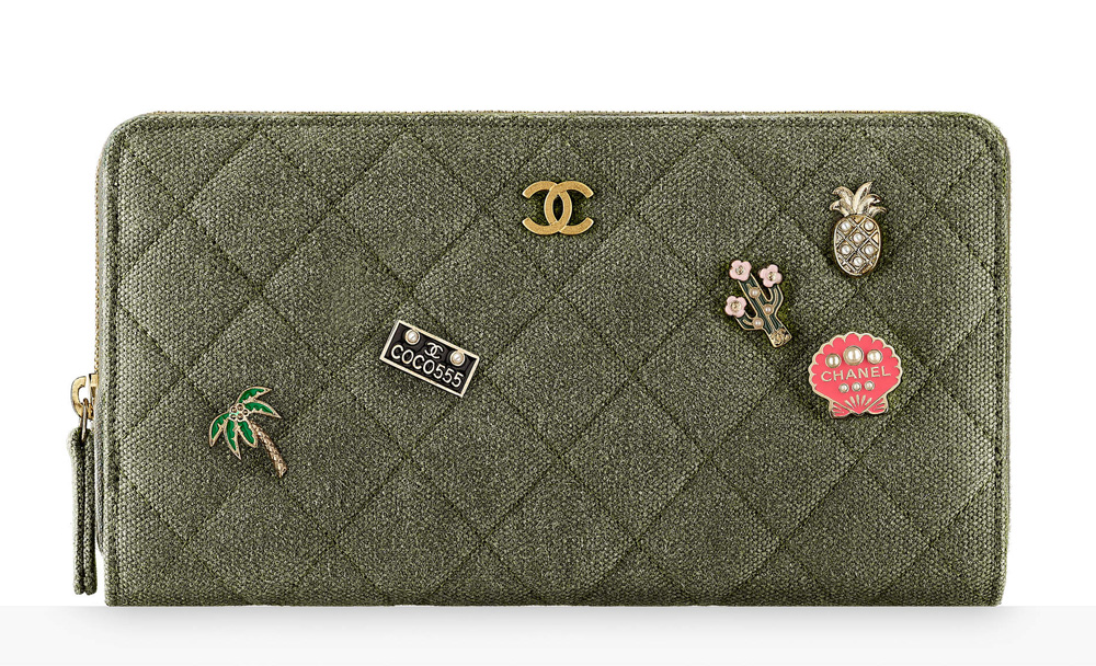 chanel-charms-zipped-wallet-1375