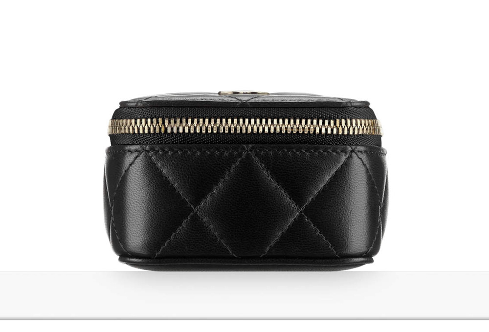 chanel-small-pouch-black-500