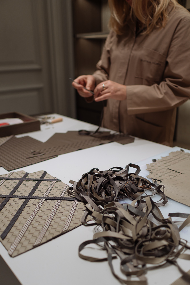 making-of-bottega-veneta-intrecciato-7