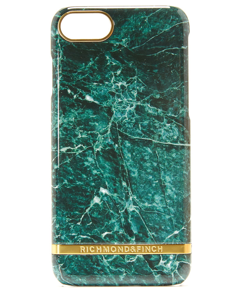 richmond-and-finch-marble-look-iphone-7-case