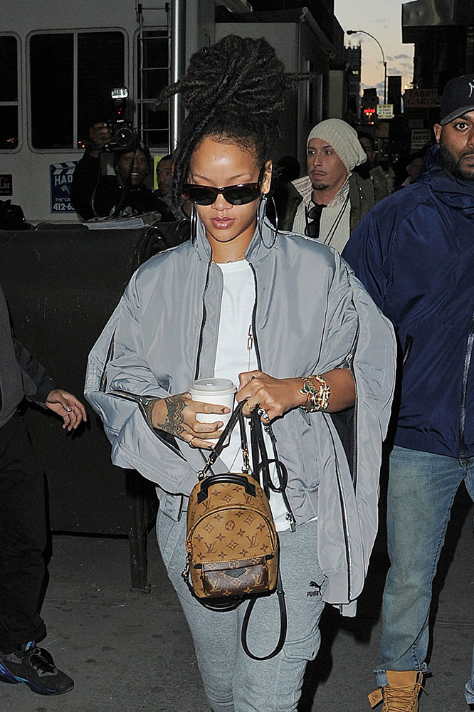 rihanna-louis-vuitton-palm-springs-backpack