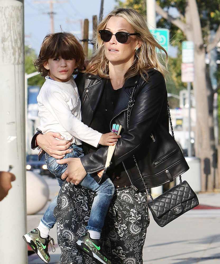 Chanel mini on sale flap bag celebrity
