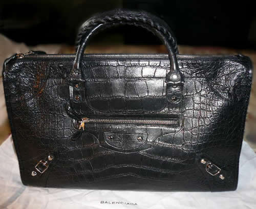 http://www.purseblog.com/images/balenciaga-black-crocodile-work-bag.jpg