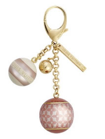 louis vuitton mini lin croisette keychain