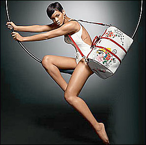 Rihanna for Gucci PurseBlog